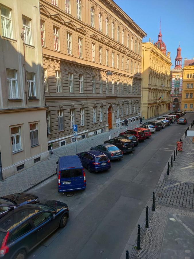 Dali Wenceslas Square Apartment Прага Экстерьер фото